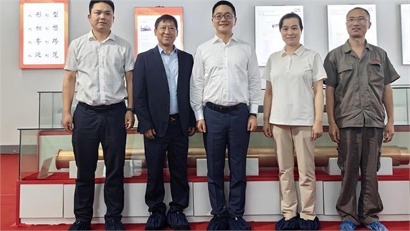 株洲市委常委副市长刘亚亮一行光临918搏天堂调查调研